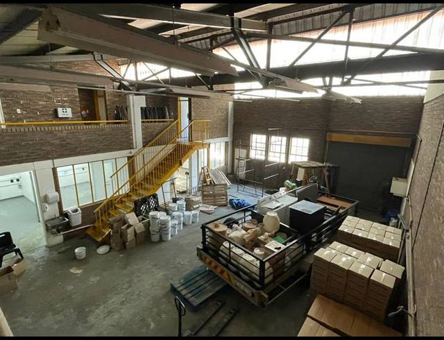 INDUSTRIAL PROPERTY TO RENT IN HENNOPSPARK